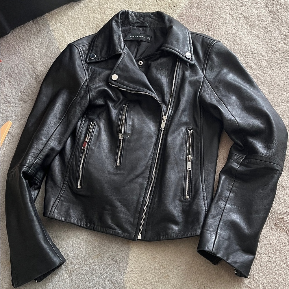 Zara Women (M) Black Leather Biker Jacket